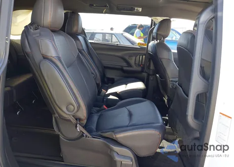 2024 Toyota Sienna Xse from USA, damaged, VIN 5TDDSKFC2RS120739